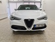 Alfa Romeo Stelvio 2,0 Bensiini 200hp AT8 AWD Super, vm. 2017, 35 tkm (2 / 30)
